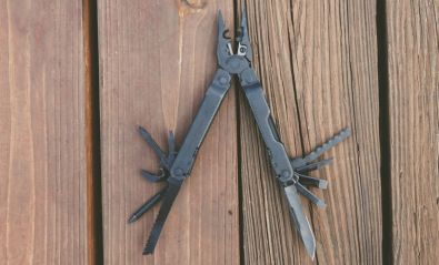 SUPER TOOL® 300 EOD (left)