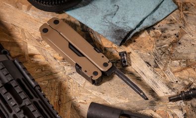 Super Tool® 300M COYOTE (middle)